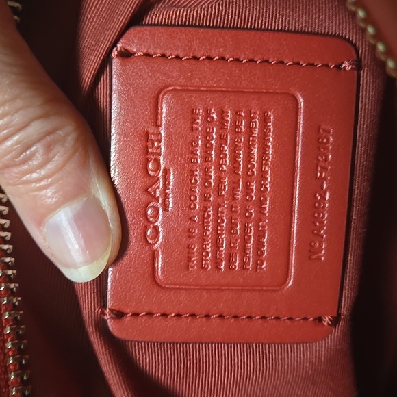Coach Signature Shoulder Bag in True Red - Picture 11 of 14